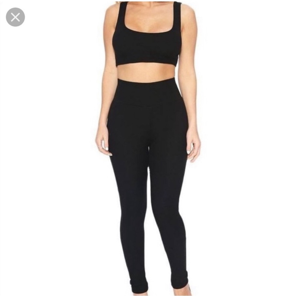 Lookin’ real tight set - medium
